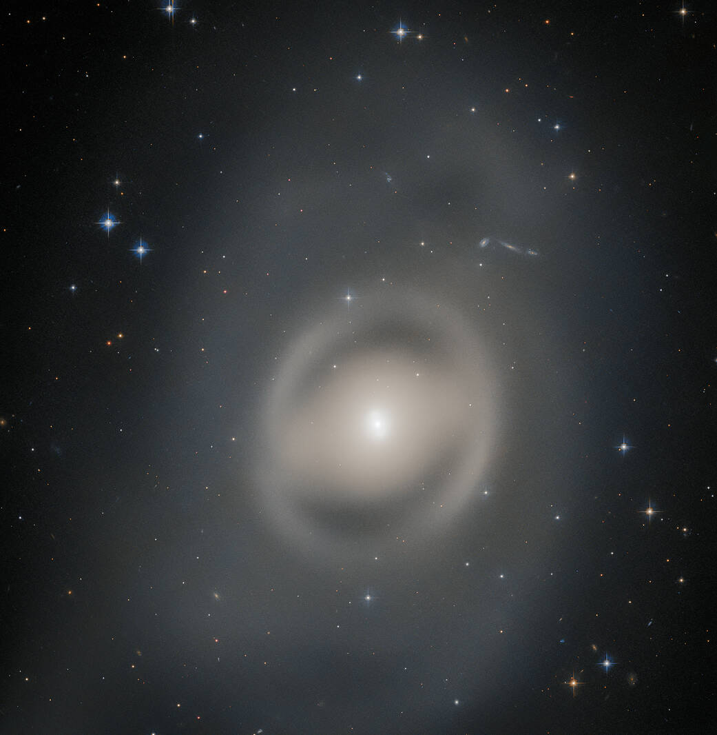 Lenticular Galaxies: Structure